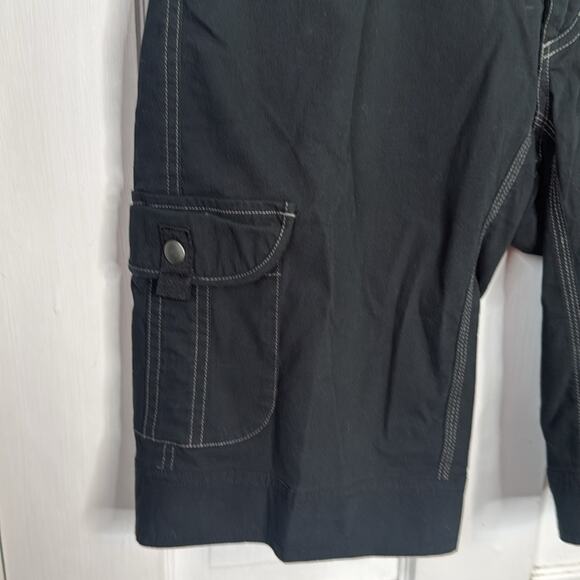 Kuhl Women’s Black Splash Cargo Activewear 11” Shorts W1273 Sz 6 - Picture 2 of 10